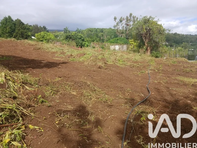 Terrain à Saint-Paul (97460) · 135 975 €