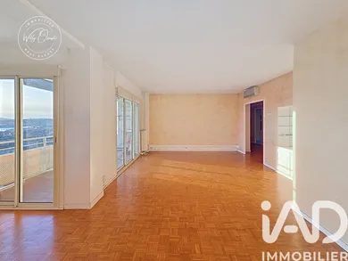 Apartment in Toulon (83000)