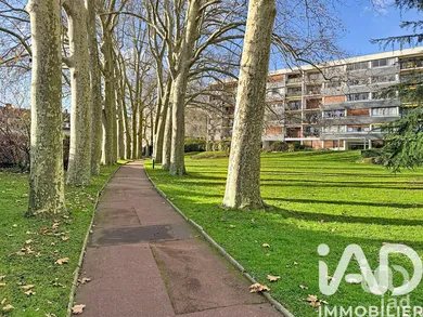 Apartment in Vaucresson (92420)