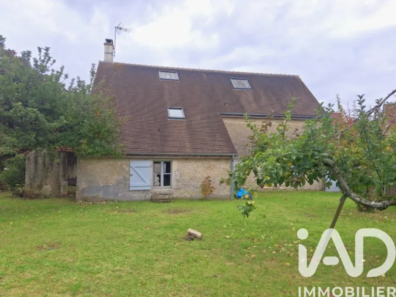 Maison 5 pièces 102 m² · à Batilly-en-Puisaye · 102 m² · 90 000 €