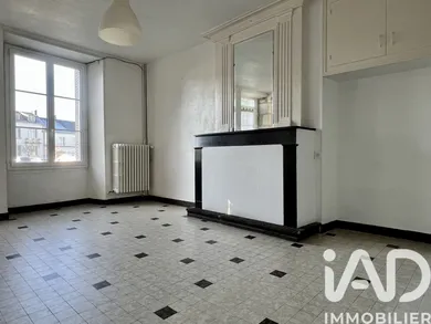Townhouse in Écueillé (36240)