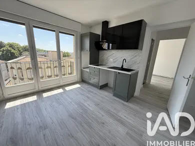 Apartment at Melun (77000)