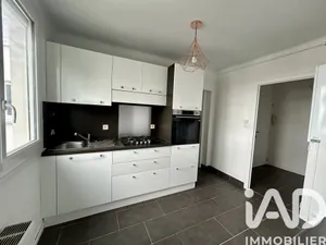 Apartment at Nantes (44300)