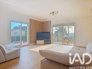 Maison à Roquebrune-sur-Argens (83380)