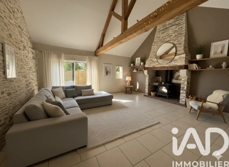 Maison 7 pièces 178 m² · à Mûrs-Erigné · 178 m² · 369 770 €