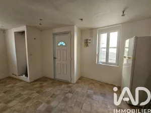 Building at Saint-Chinian (34360)