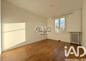 Apartment at Cachan (94230)