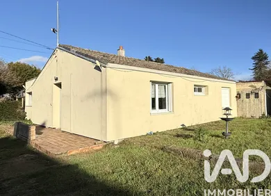Traditional house in D'Huison-Longueville (91590)
