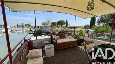 Barge in Bellegarde (30127)