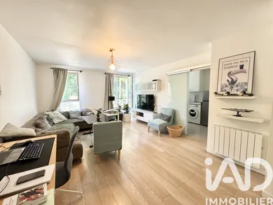 Apartment at Massy (91300)