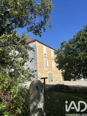Maison de village à Négrondes (24460)