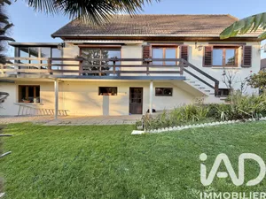 House at La Haye (50250)