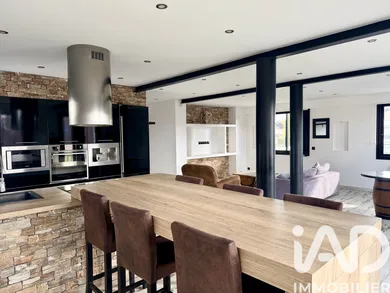 Apartment in Pau (64000)