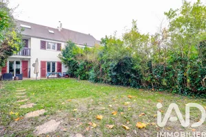 House at Magny-les-Hameaux (78114)