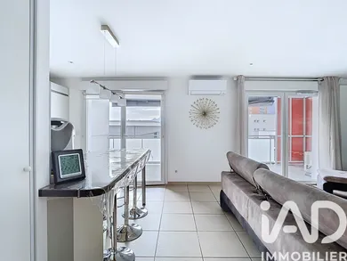 Apartment in Saint-Martin-d'Hères (38400)