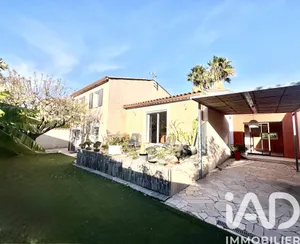 Maison à Saint-Cyr-sur-Mer (83270)