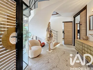 Maison d'architecte à LA SEYNE SUR MER (83500)