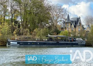 Barge at Triel-sur-Seine (78510)