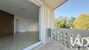 Appartement à Hyères (83400)