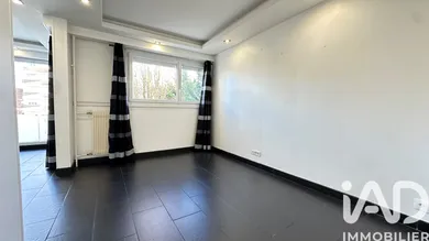 Apartment in Maurepas (78310)