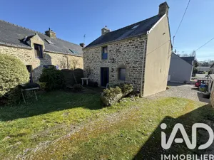 Village house at Marzan (56130)