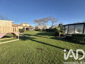 Architectural house in Jaunay-Marigny (86130)