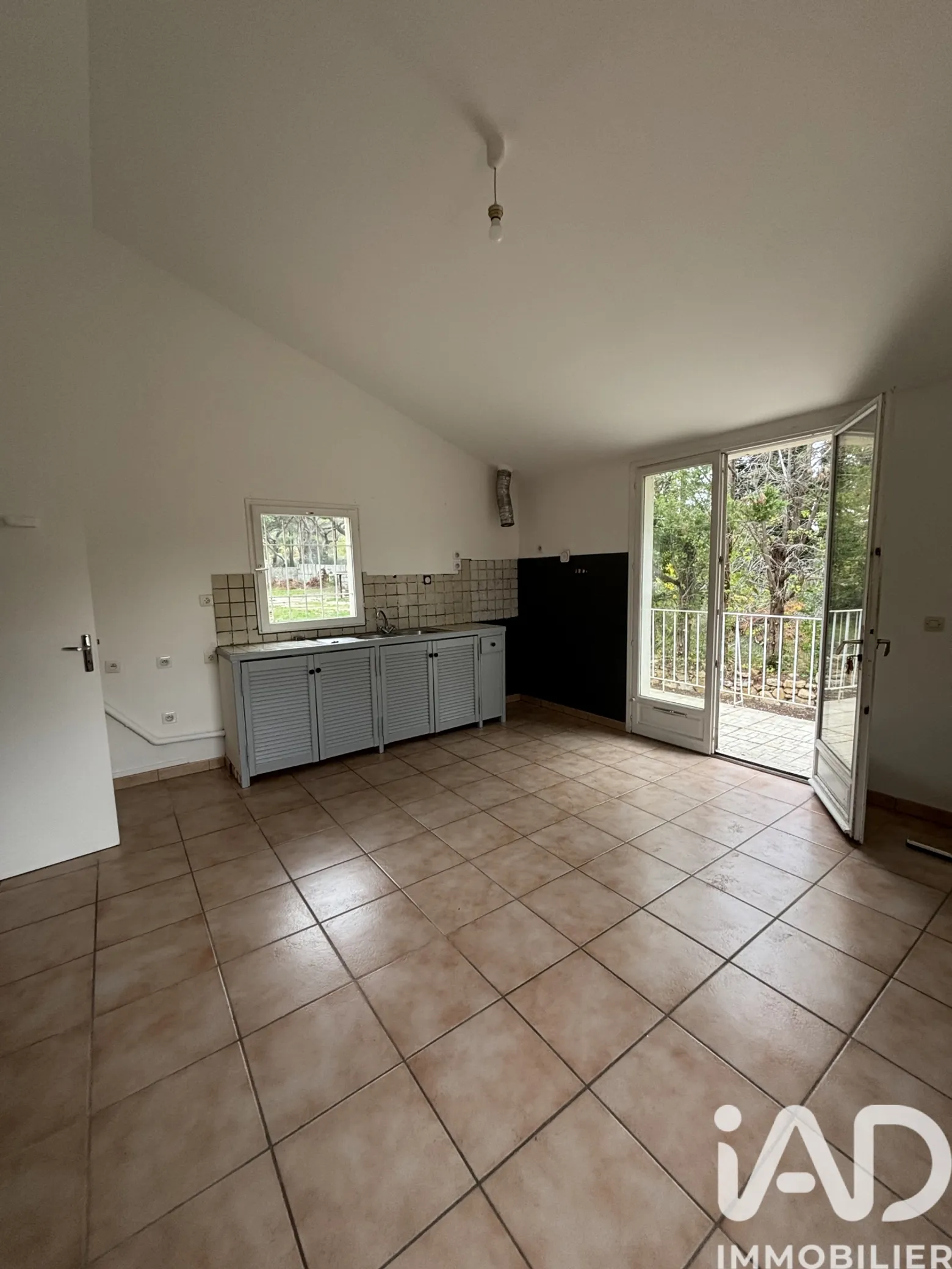 Vente appartement à Pélissanne (13330) : appartement 2 pièces 34 m² — 3