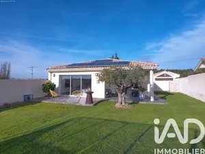 Traditional house in Laruscade (33620)