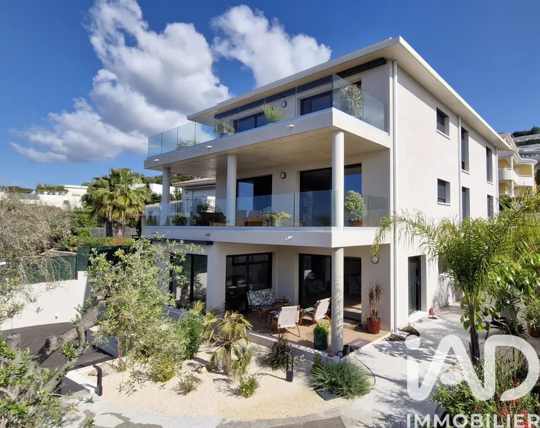 Maison 15 pièces 370 m² · à Bandol · 370 m² · 3 440 000 €