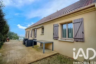 Pavillon à Puiseaux (45390)