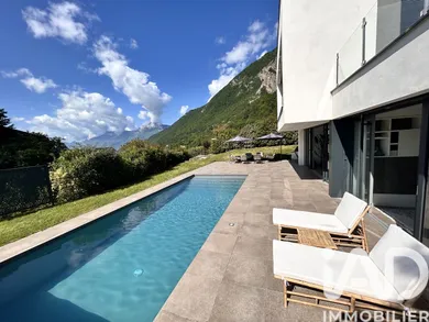 Architectural house in La Tronche (38700)