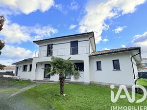 House in Bassens (33530)