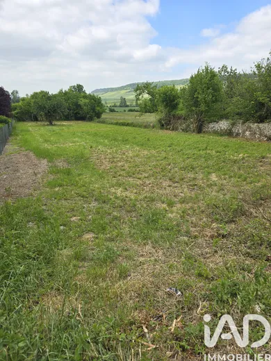 Terrain à bâtir à Condé-en-Brie (02330)