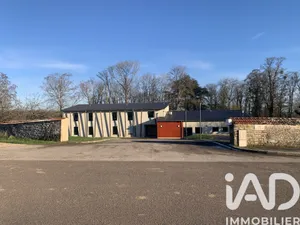 Building at Saint-Broingt-le-Bois (52190)