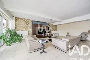 Apartment at Bagnolet (93170)