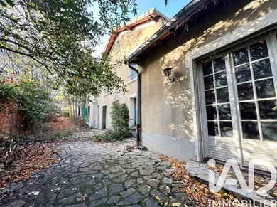 House at Colombes (92700)