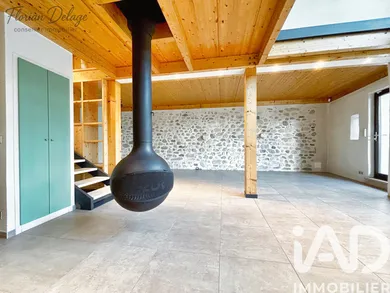 Farm at Saint-Genis-Pouilly (01630)