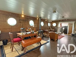 Péniche à Conflans-Sainte-Honorine (78700)