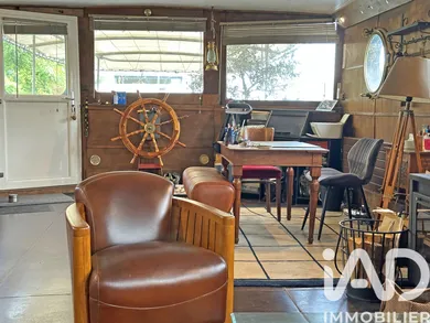 Barge in Conflans-Sainte-Honorine (78700)