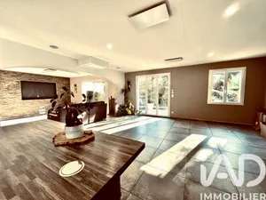 Maison à Nans-les-Pins (83860)