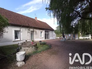 Traditional house in Saint-Prix-lès-Arnay (21230)