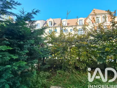 Appartement à Voisins-le-Bretonneux (78960)