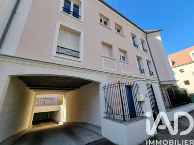 Appartement à Voisins-le-Bretonneux (78960)