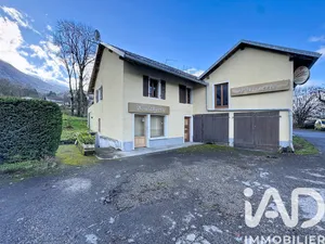 Traditional house at Saint-Laurent (74800)