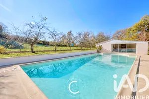 Traditional house at Laplume (47310)