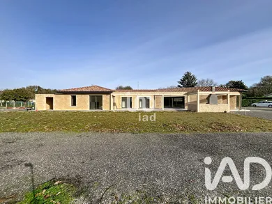 House in Lesparre-Médoc (33340)
