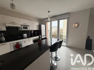 Appartement à Vert-Saint-Denis (77240)
