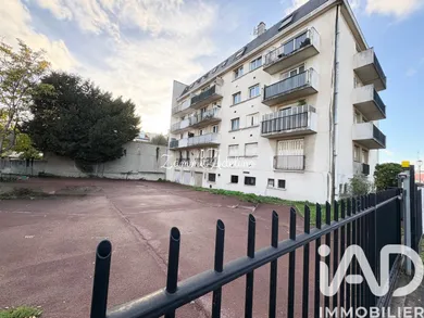 Apartment in Le Blanc-Mesnil (93150)