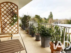 Apartment in Tours (37100)