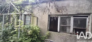 House at Charny (77410)